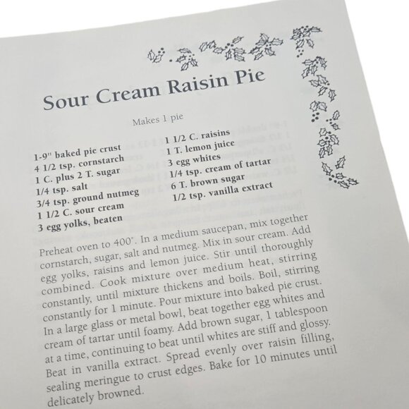 Santas Favorite Holiday Treats and Christmas Sweets Cookbook Christmas Recipe Bo - Picture 10 of 12